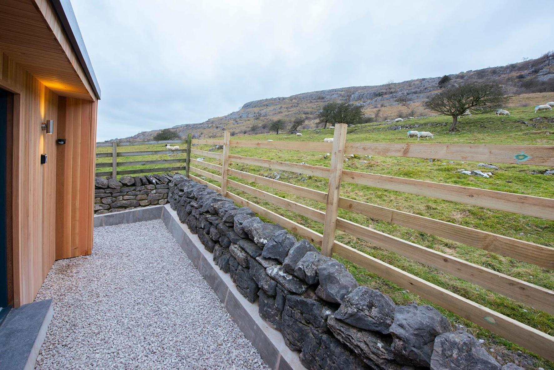 Dalecote Barn Bed & Breakfast 英格尔顿 外观 照片